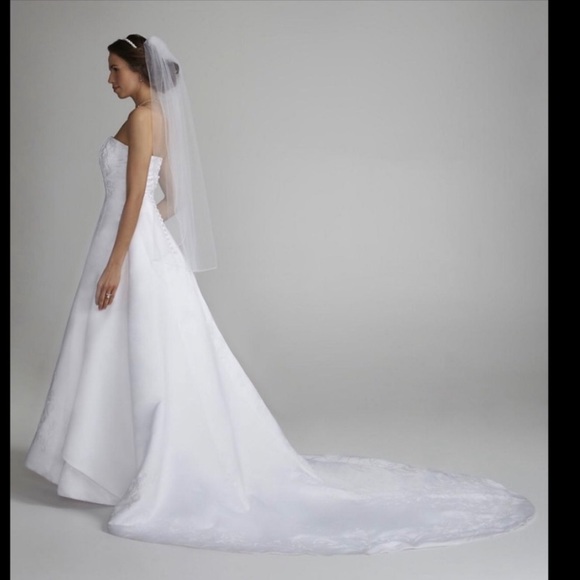 NWT DAVID’S BRIDAL A-LINE WHITE WEDDING DRESS - Picture 3 of 4